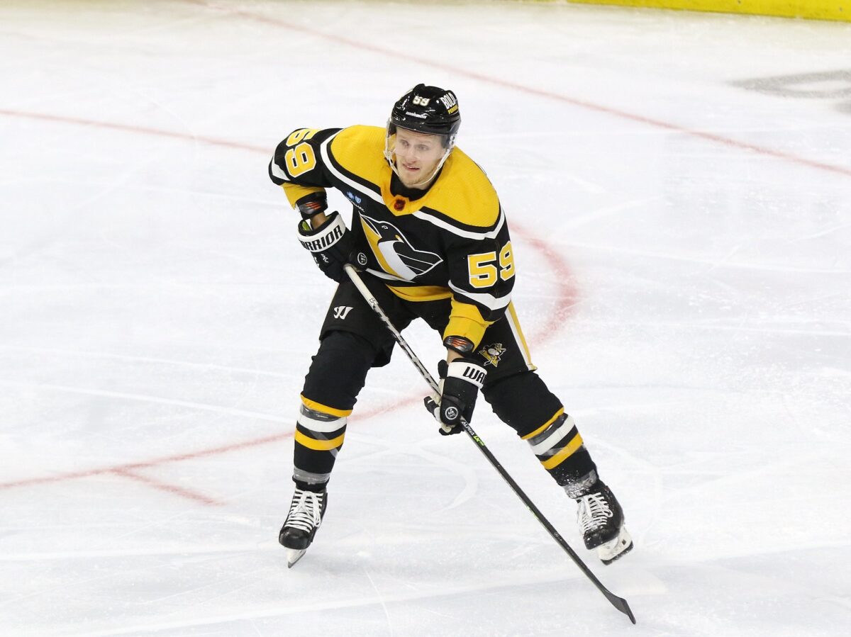 Potential Detroit Red Wings trade target Jake Guentzel.