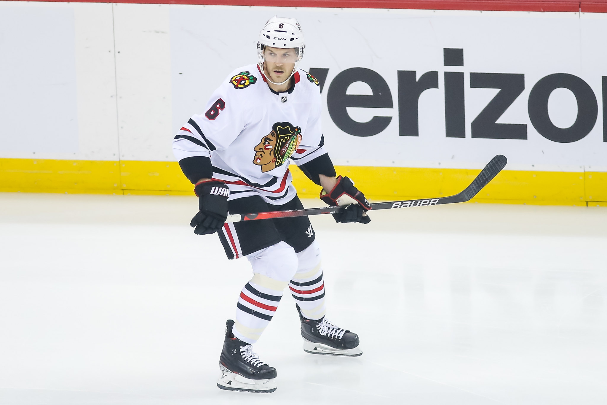 Could Blackhawks' Connor Murphy, Jake McCabe be trade bait, too