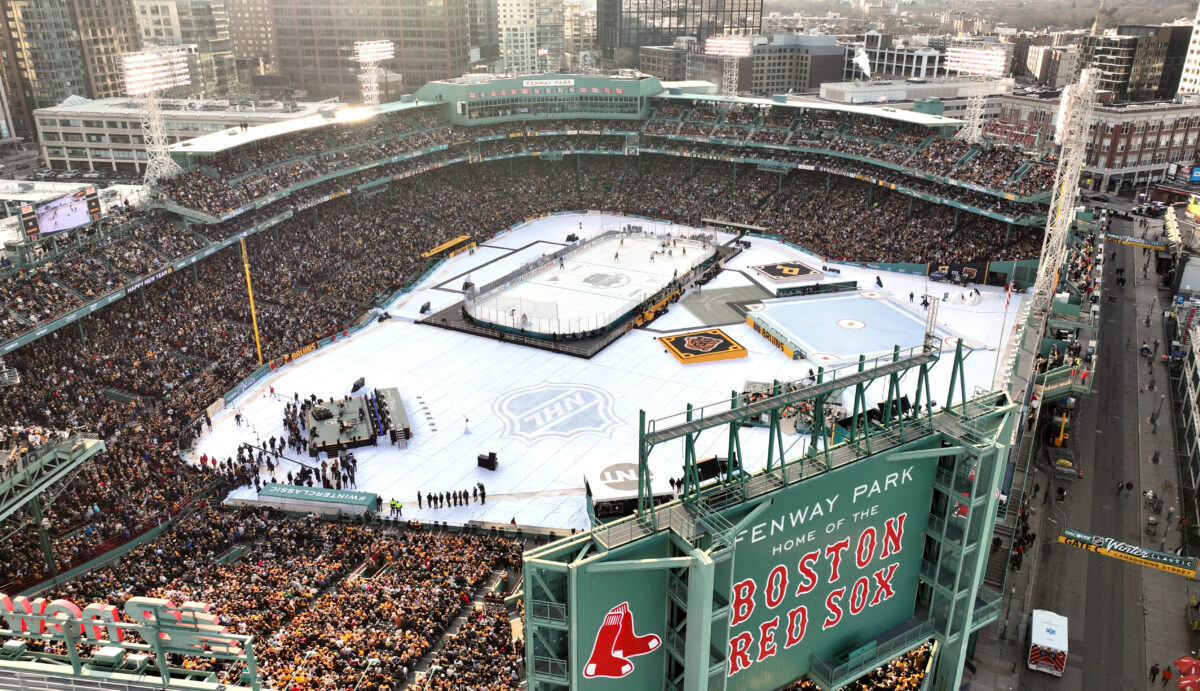 2023 Winter Classic Pittsburgh Penguins Boston Bruins Fenway Park