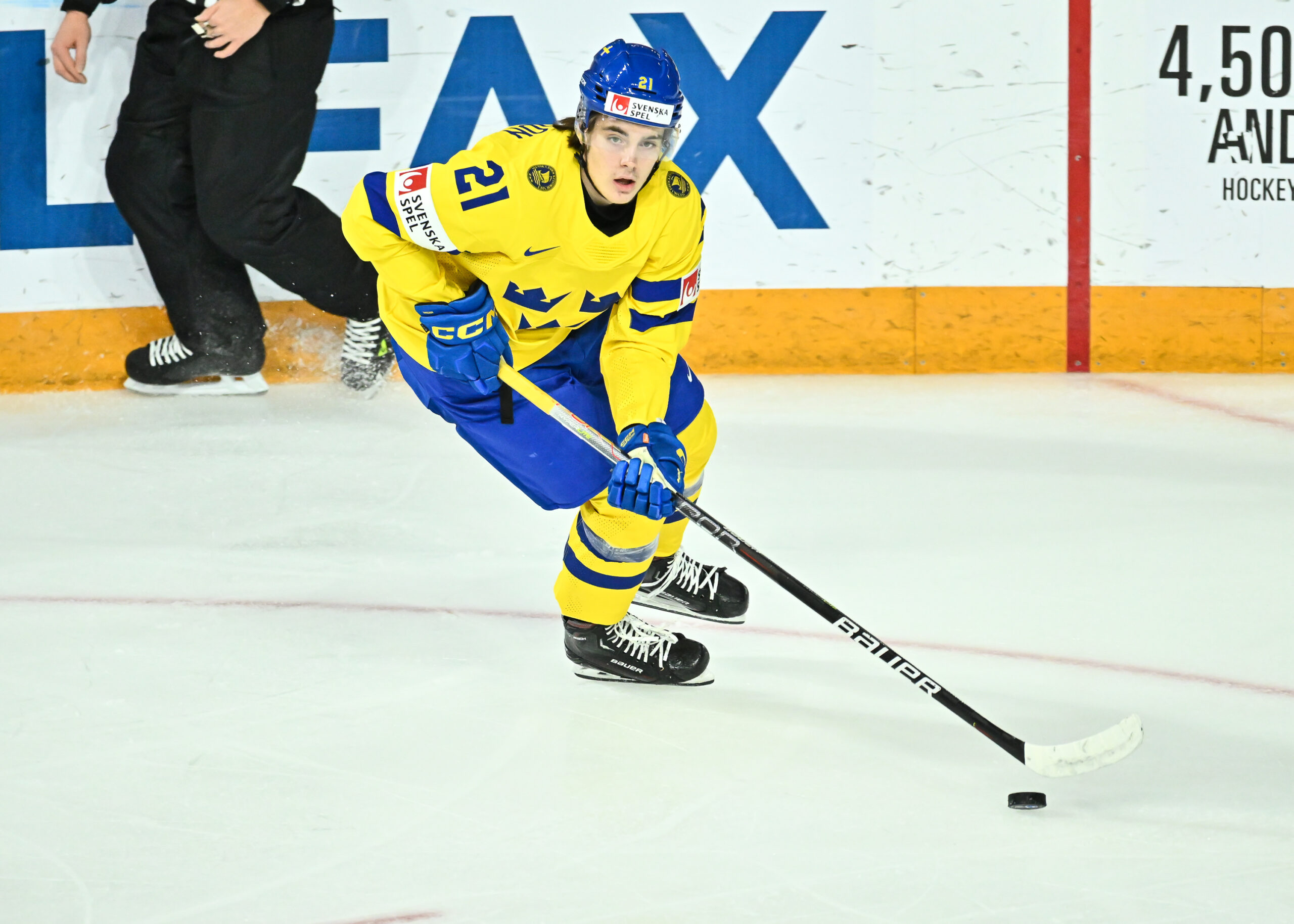 Leo Carlsson 2023 NHL Draft Prospect Profile