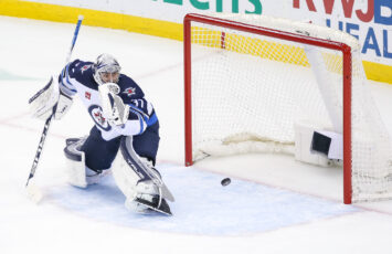 Connor Hellebuyck Winnipeg Jets