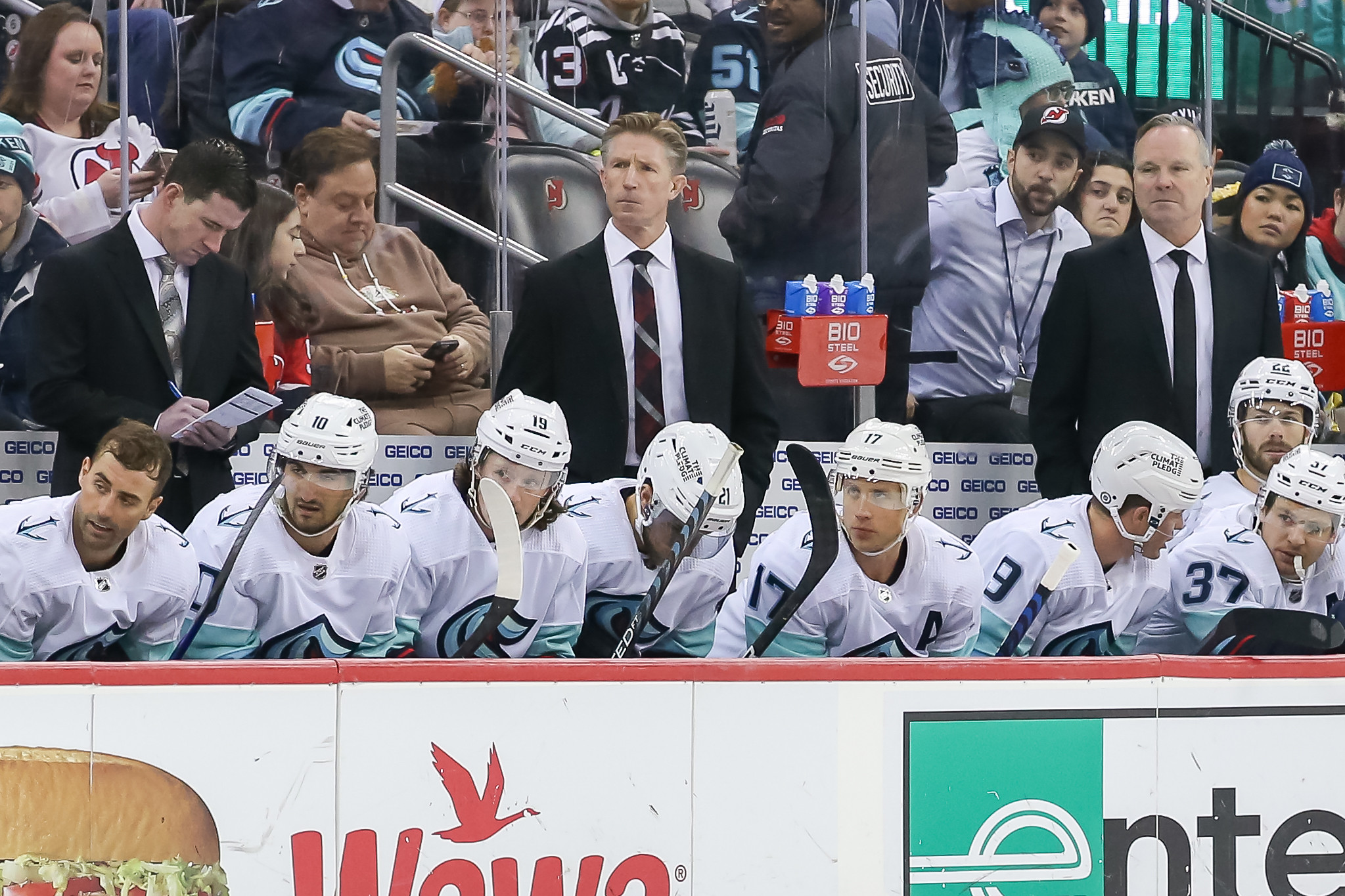 Seattle Kraken Refute Report Players Wanted Dave Hakstol Fired - The Hockey Writers - - NHL News, Analysis & More