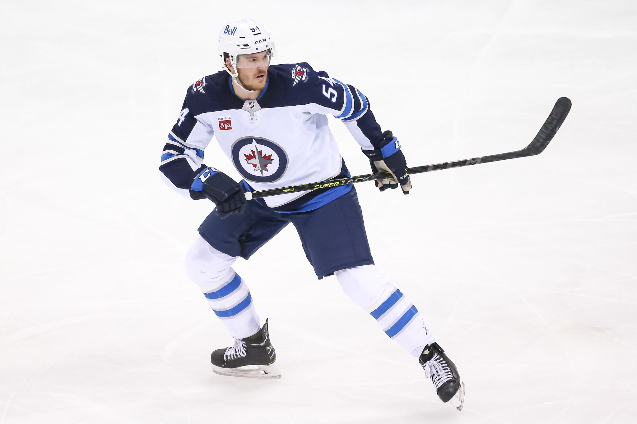 Jets' Barron receives 75-plus stitches after skate to face