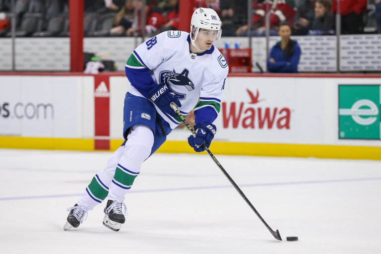 Canucks 2022-23 Report Cards: Nils Åman - The Hockey Writers ...