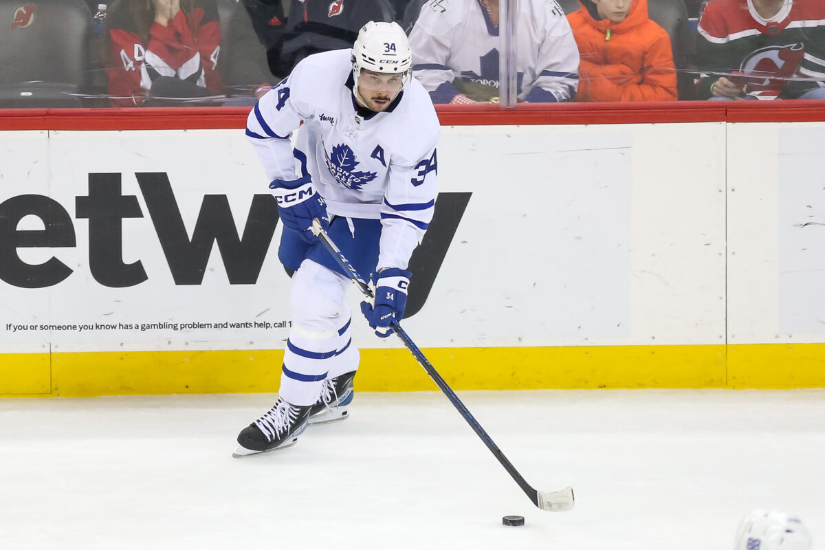 Auston Matthews Can Hit 70 Goals This Season - The Hockey Writers ...