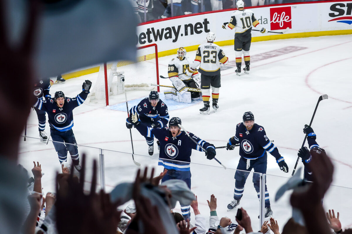 Adam Lowry Winnipeg Jets