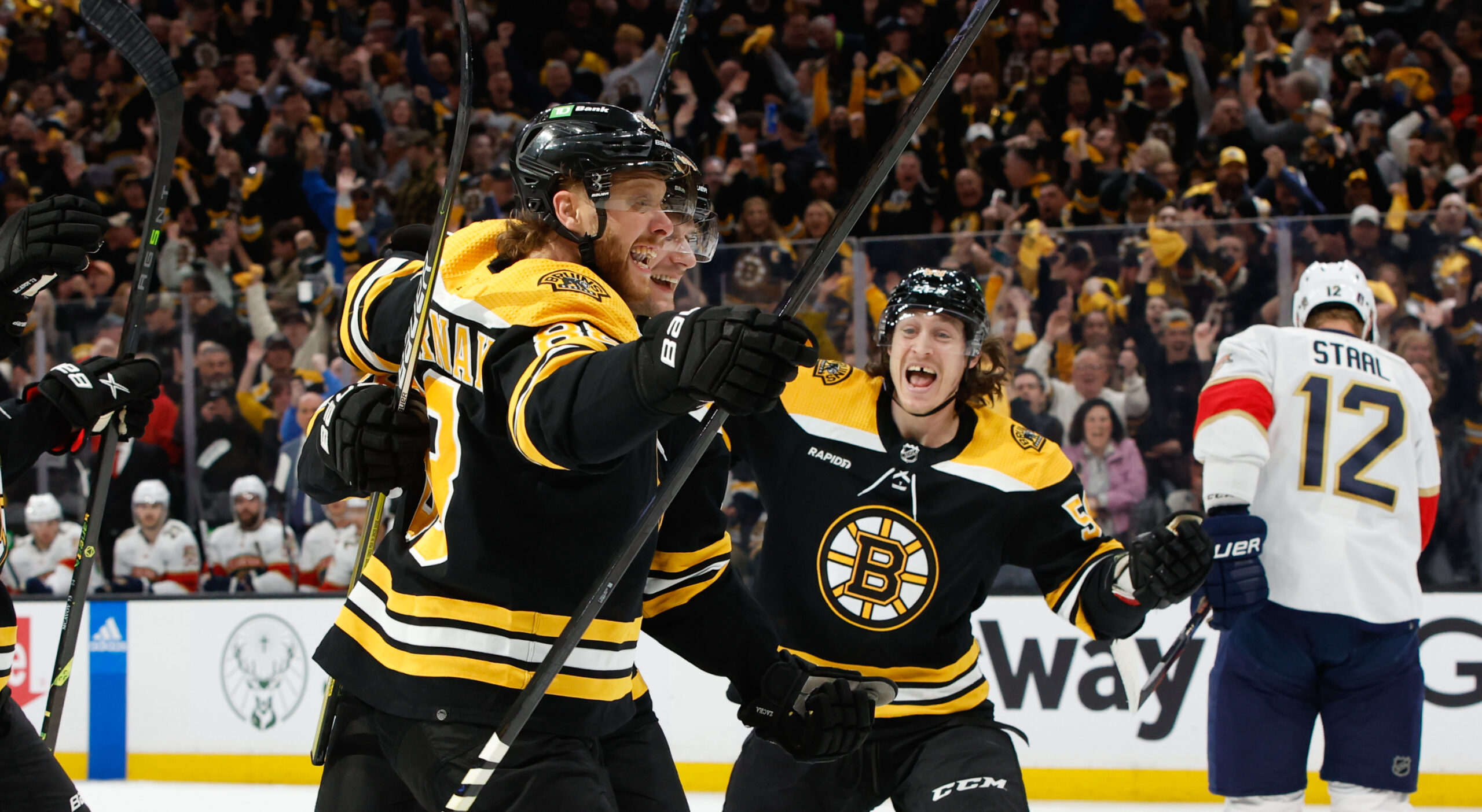 Presidents' Trophy curse: Bruins' collapse extends Stanley Cup