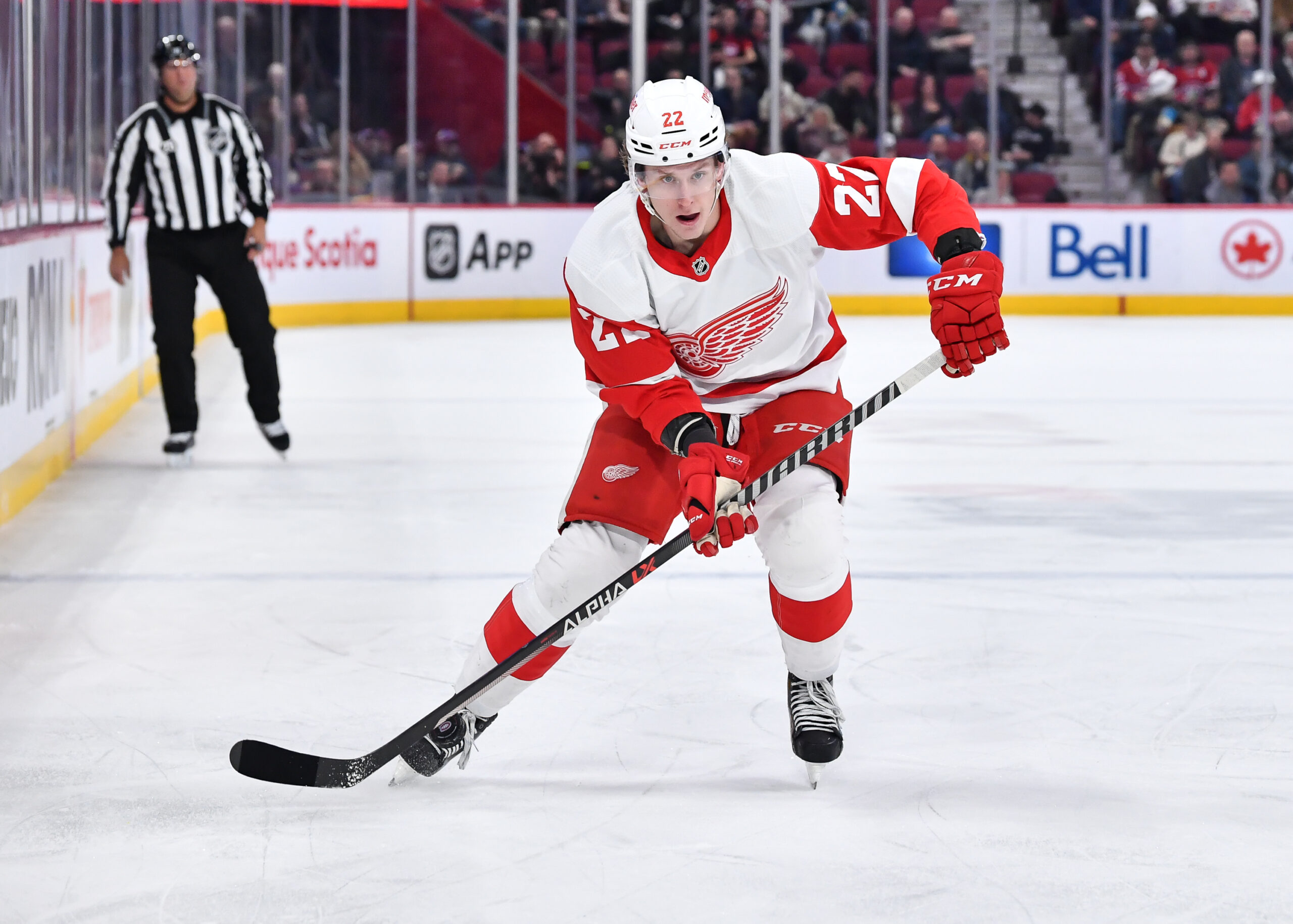 Red Wings have knack of letting teams catch up
