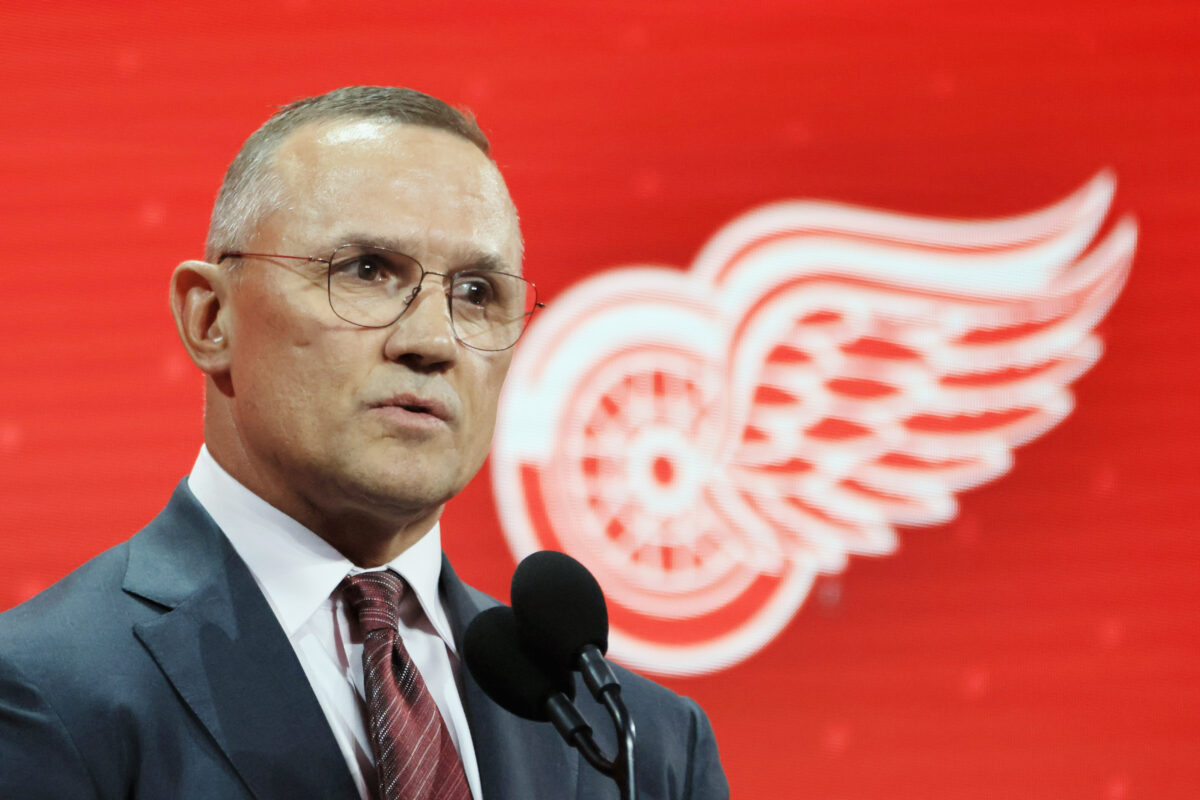 Steve Yzerman Detroit Red Wings