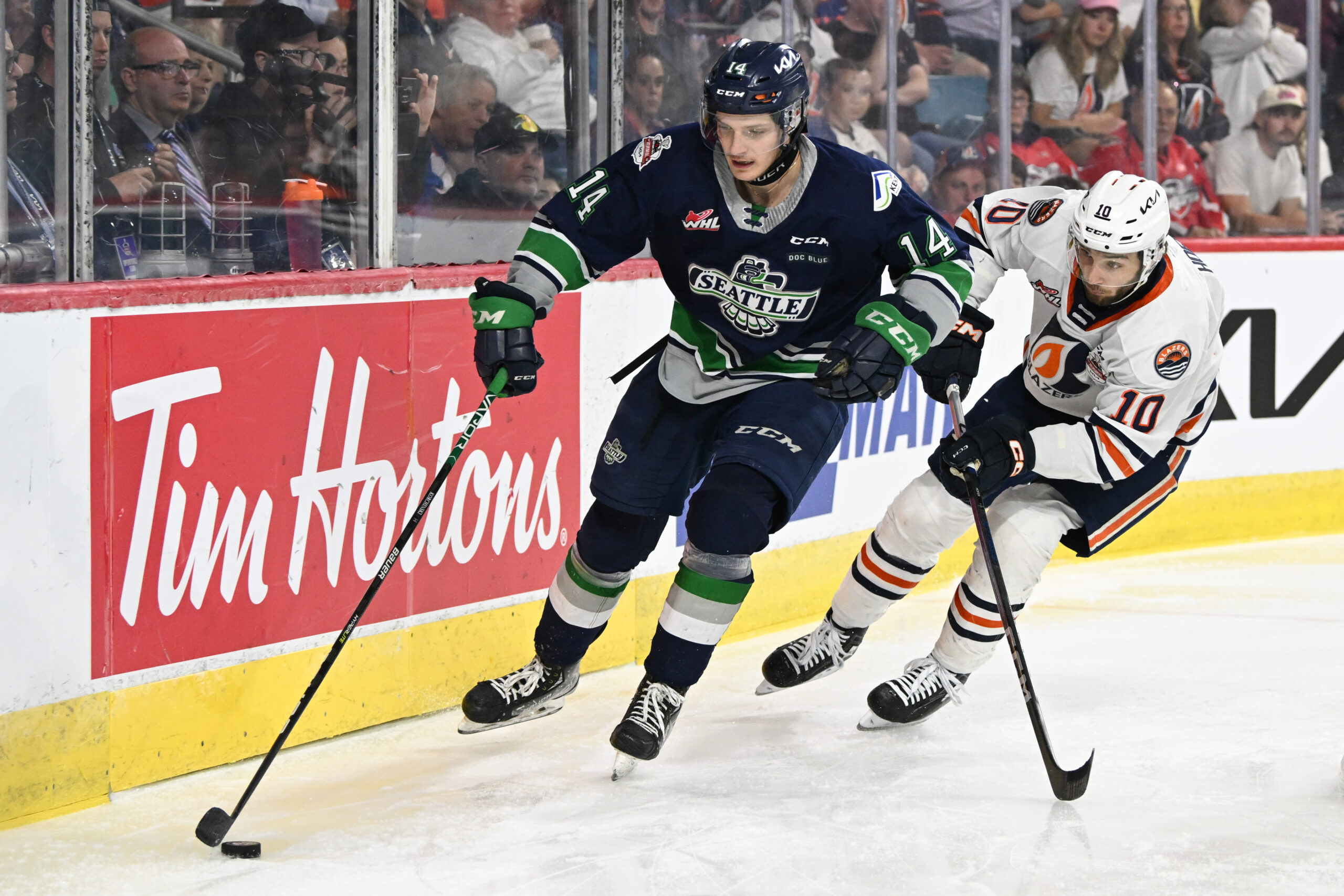 Seattle Thunderbirds build WHL super team by adding Dylan Guenther