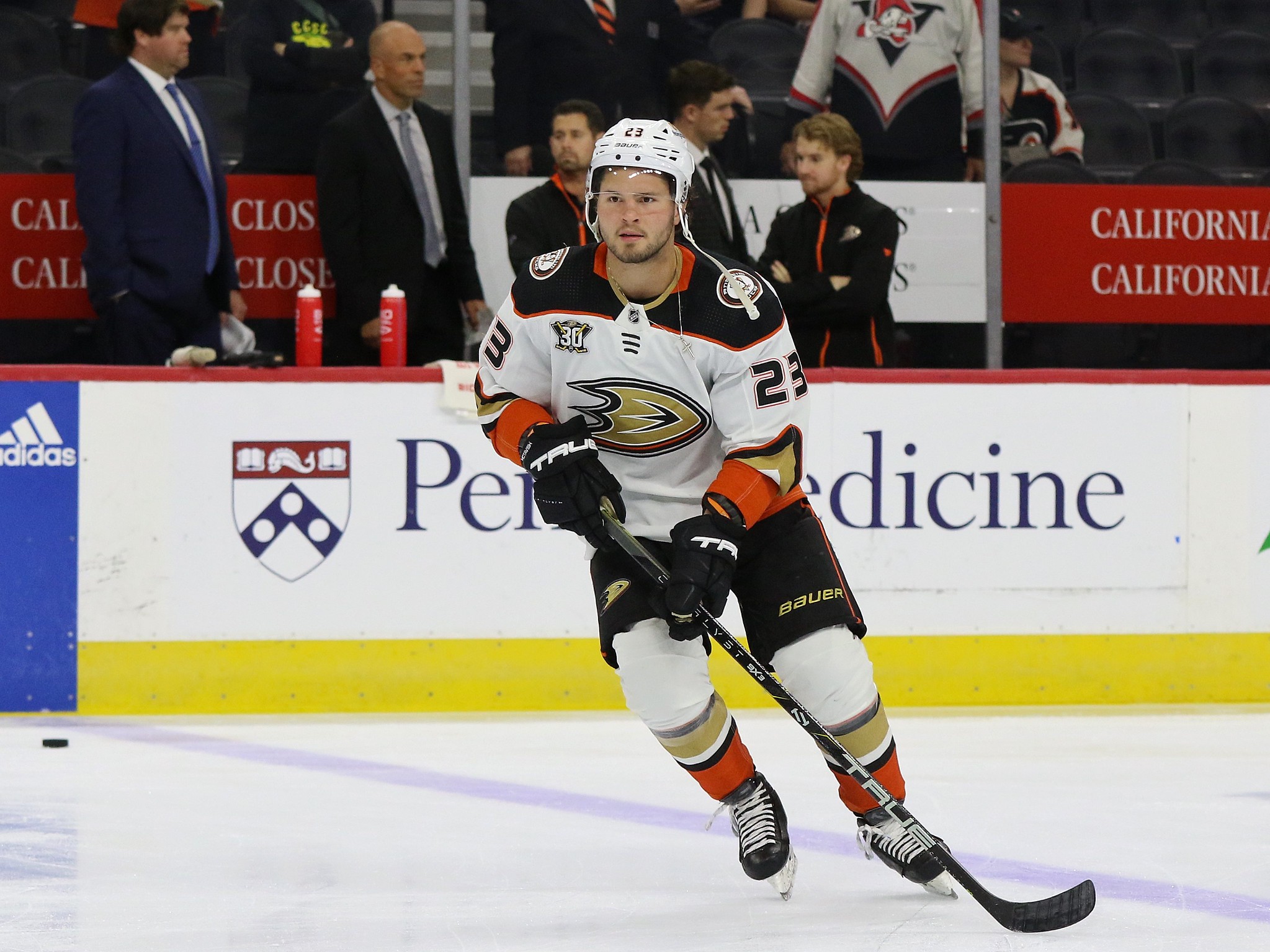 ducks-aim-to-avoid-blackhawks-sweep-end-losing-streak-the-hockey