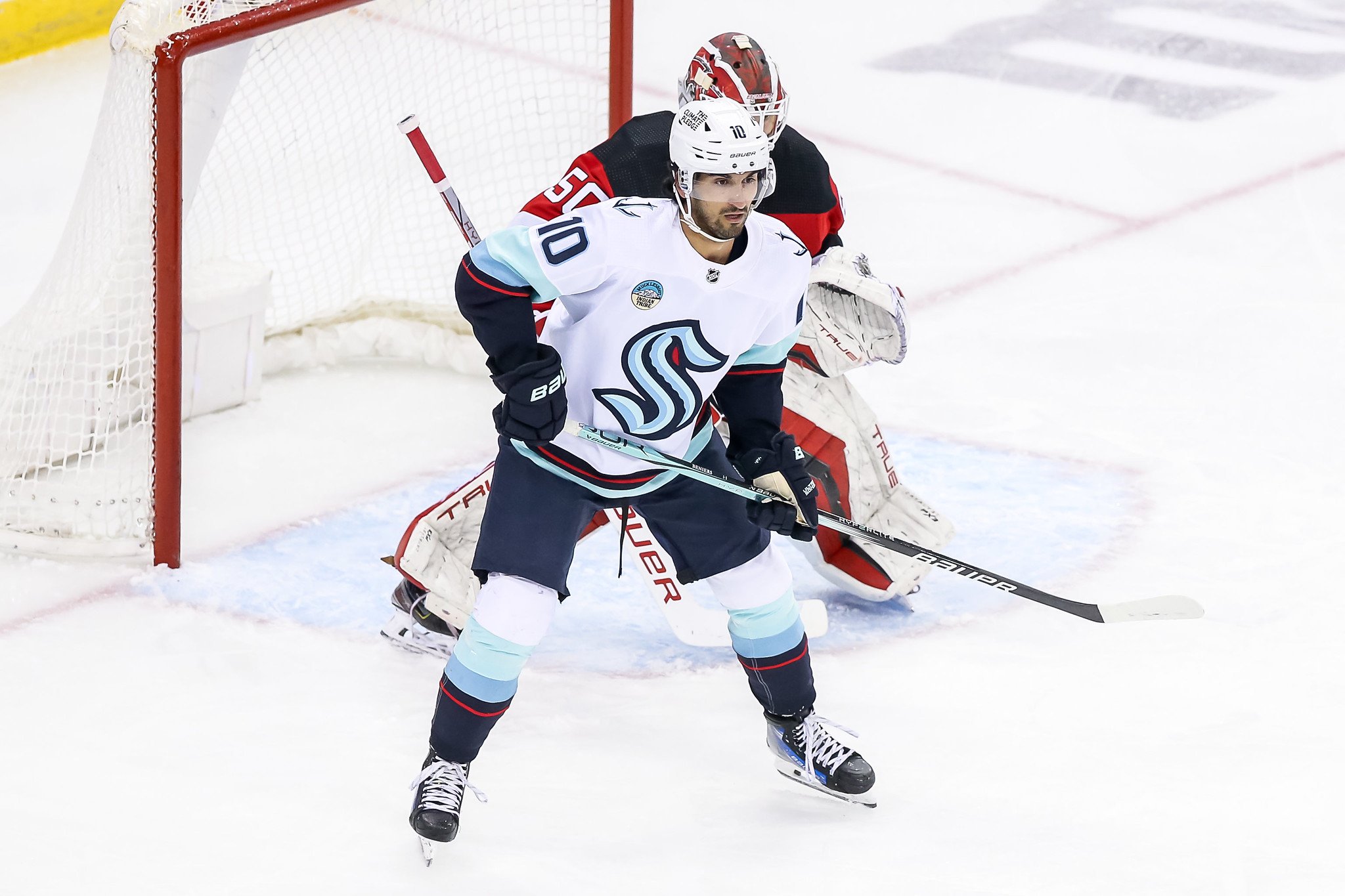 Matty Beniers Collects Point 100 with 2nd Period Goal Against Ducks ...