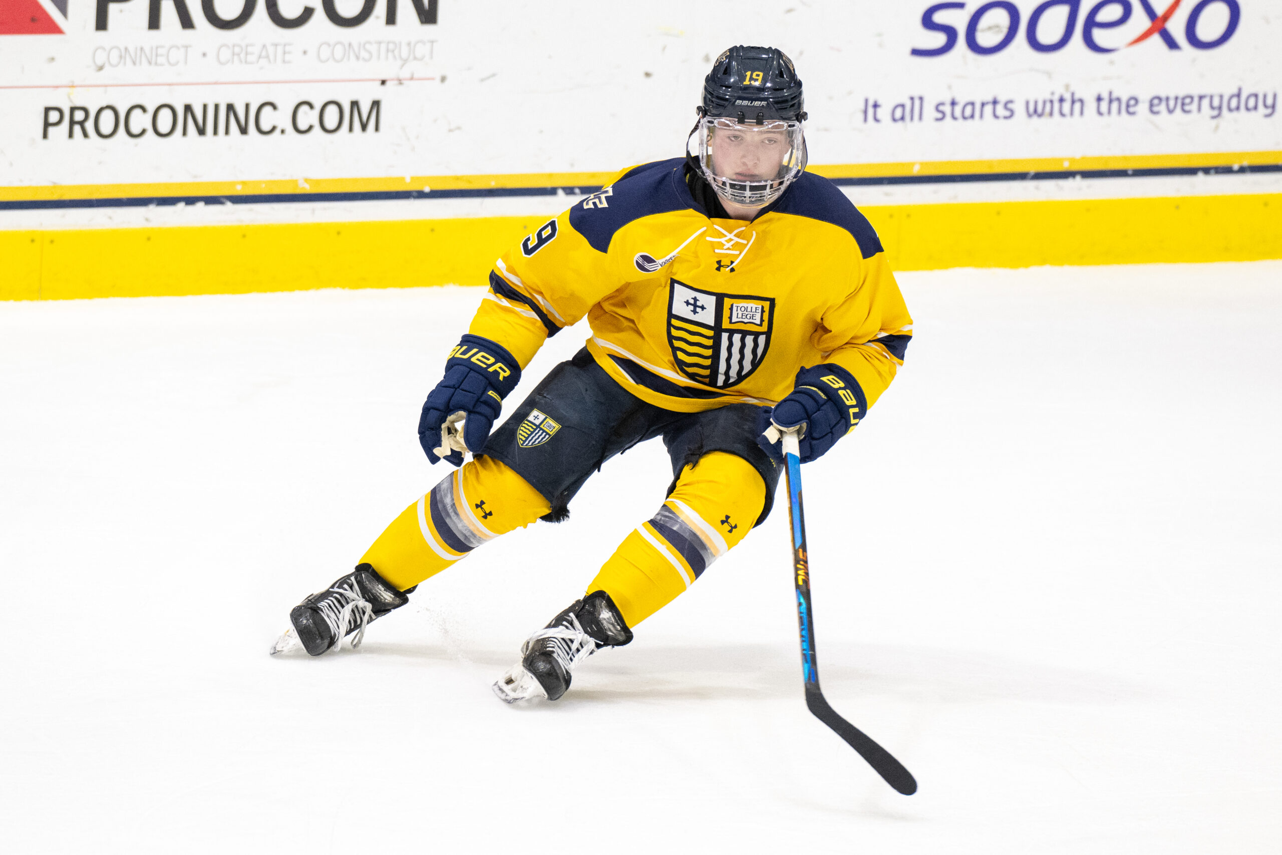 Islanders Sign 2024 Hobey Baker Award Nominee Alex Jefferies The