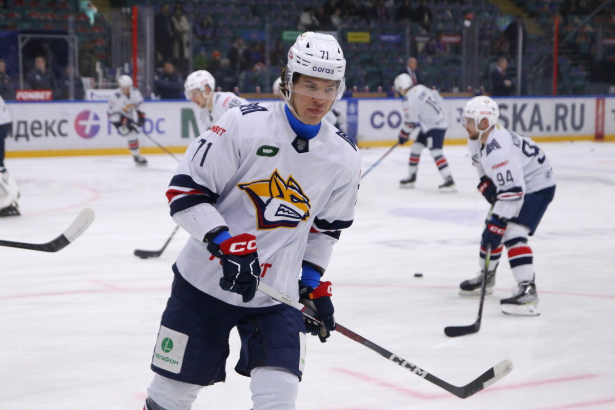 Nikita Grebyonkin Metallurg Hockey Club