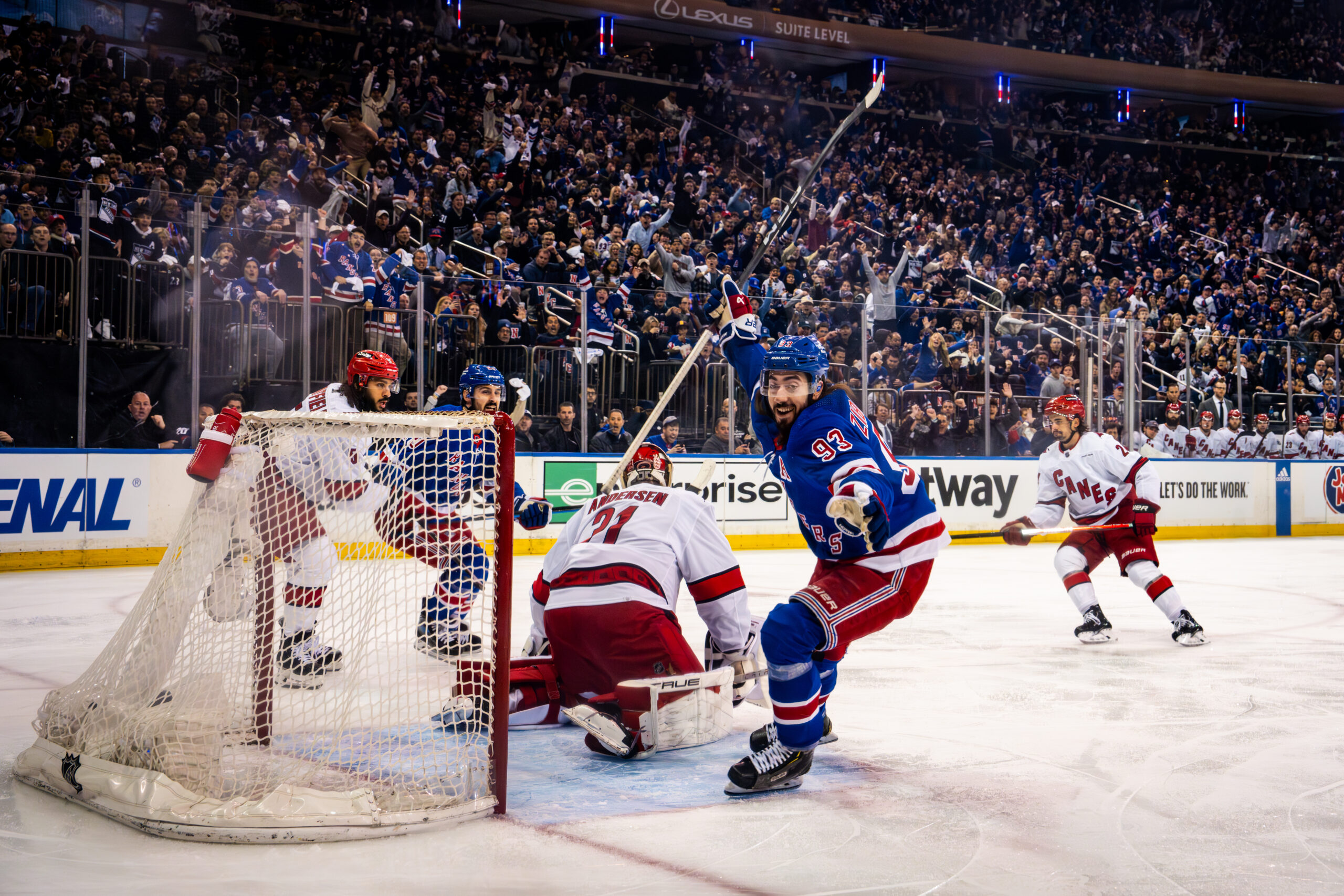 The Fall Of Mika Zibanejad A Star S Decline On Broadway The Hockey Writers New York Rangers