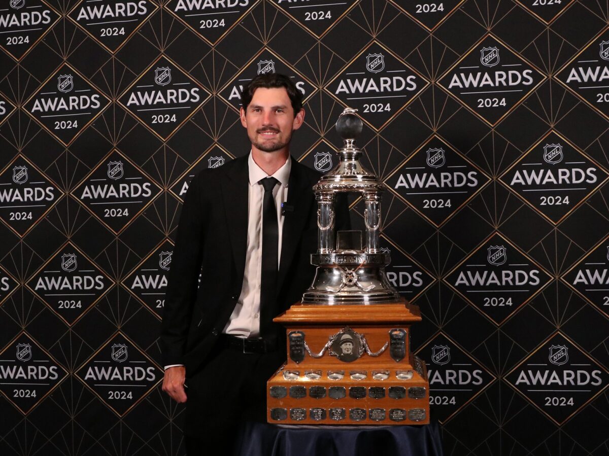 Connor Hellebuyck Winnipeg Jets