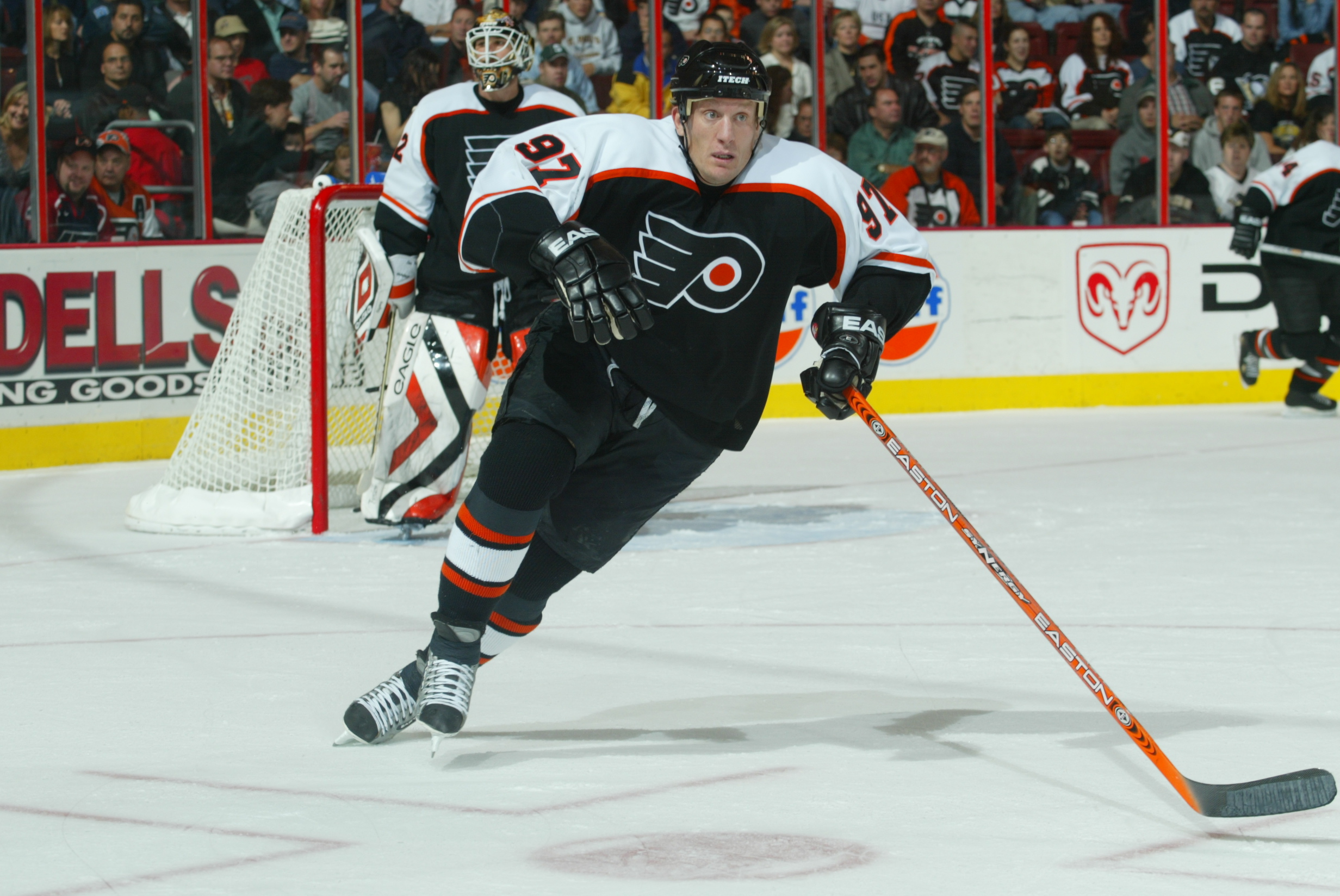 Hall-of-Famer Jeremy Roenick's Lasting Impact on the Philadelphia ...