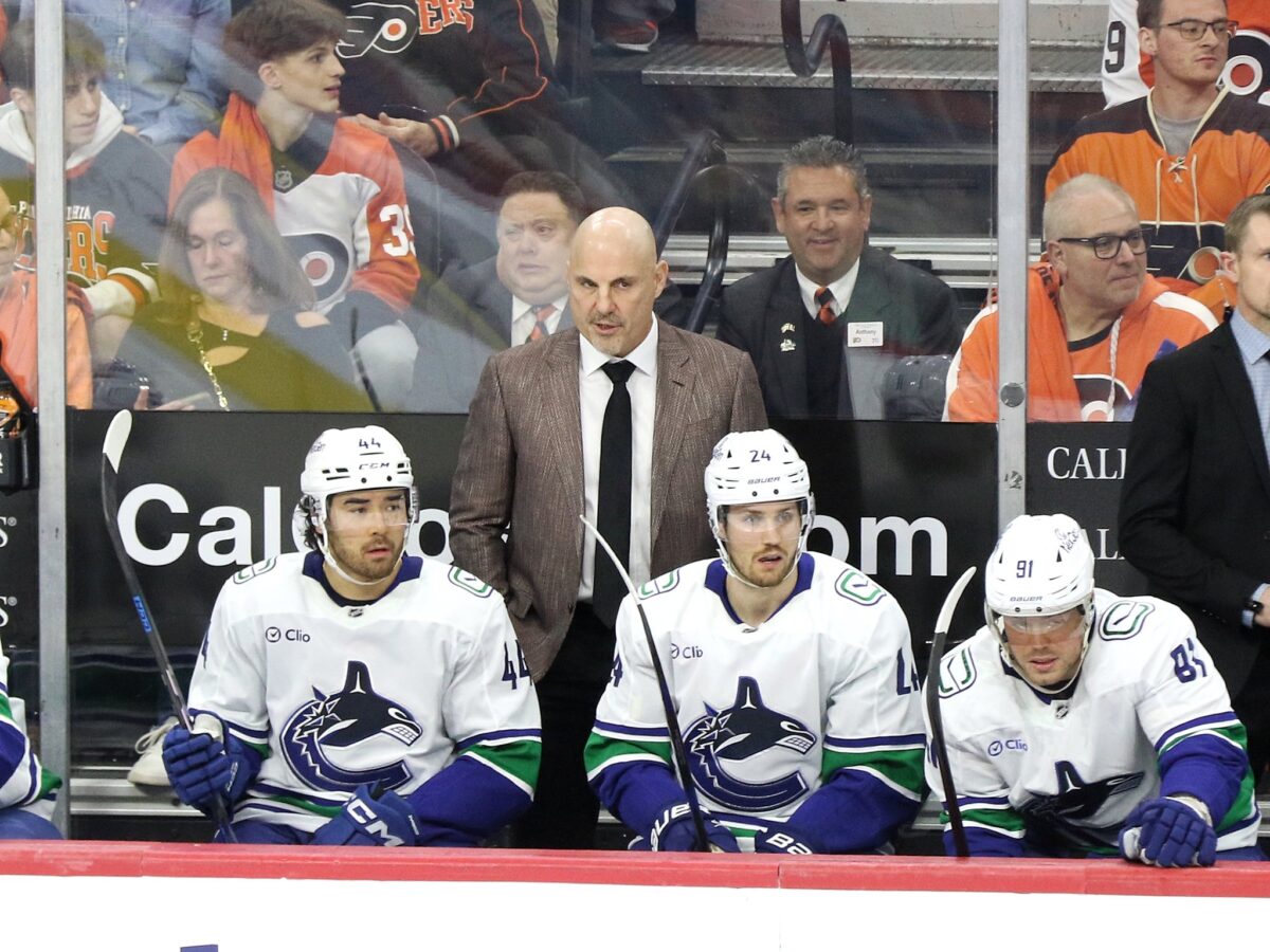 Rick Tocchet Vancouver Canucks