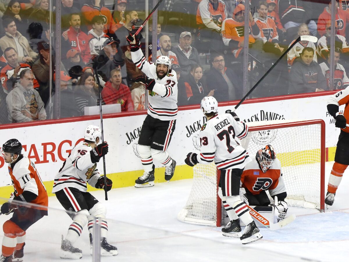 Patrick Maroon Chicago Blackhawks Celebration