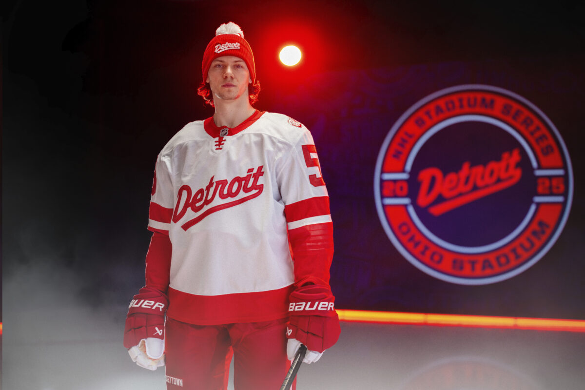 Moritz Seider, Detroit Red Wings, 2025 Stadium Series