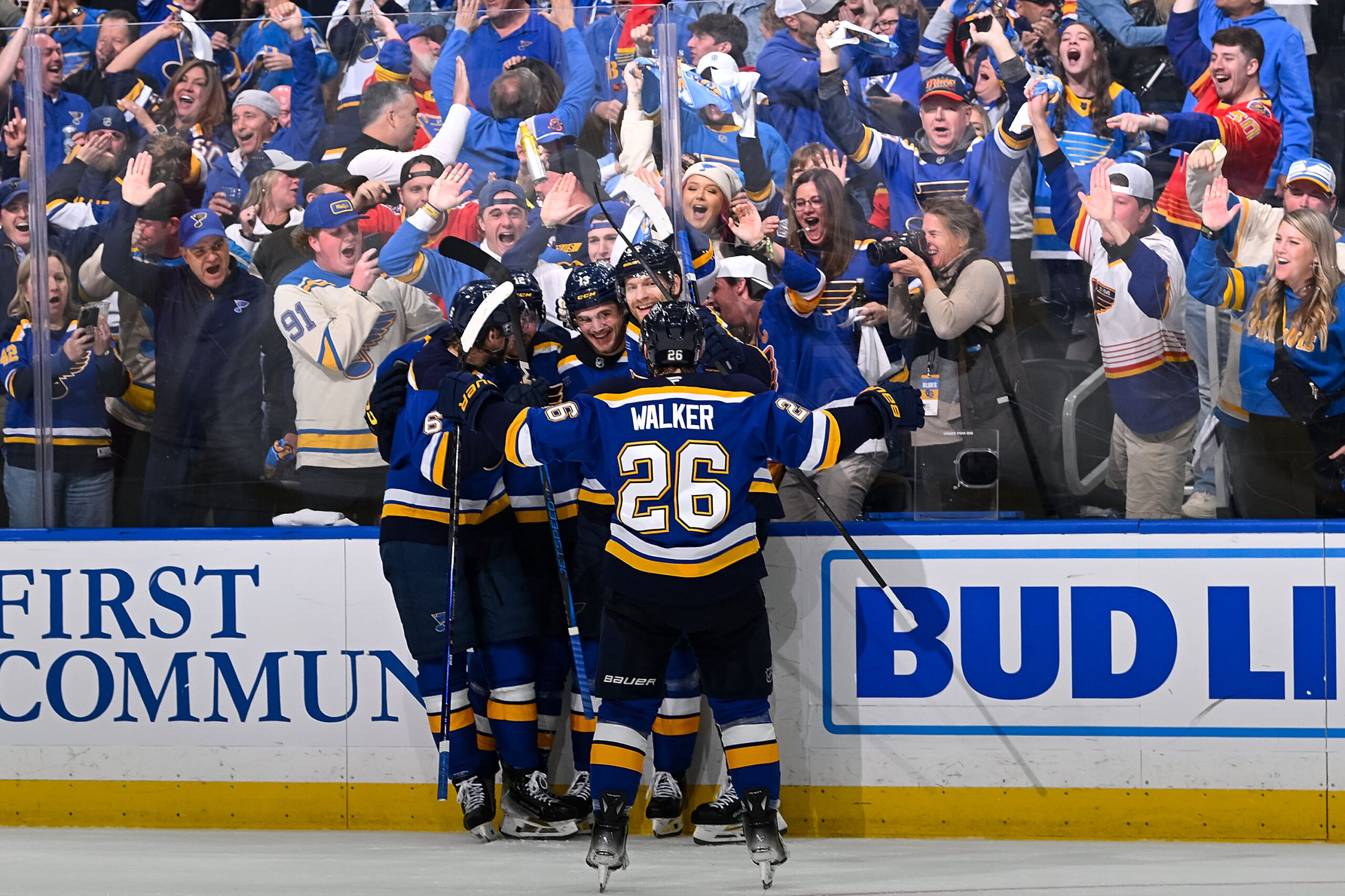 Blues Win 5-2 Over the Jets to Force Game 7 - The Hockey Writers - St ...