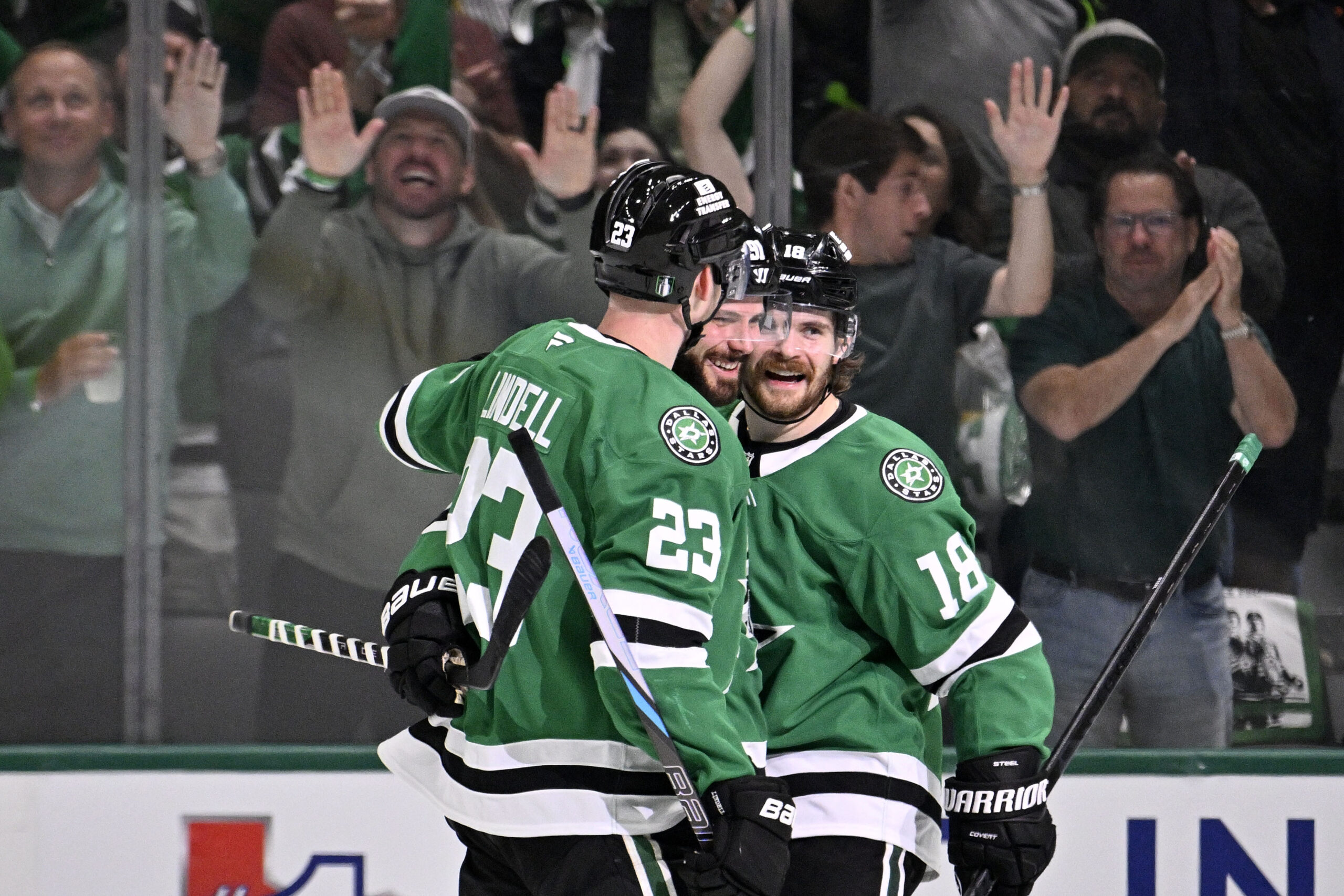 Stars Score 5 Goals in the Third, Defeat Oilers 6-3 in Game 1 – The Hockey Writers Dallas Stars Latest News, Analysis & More
