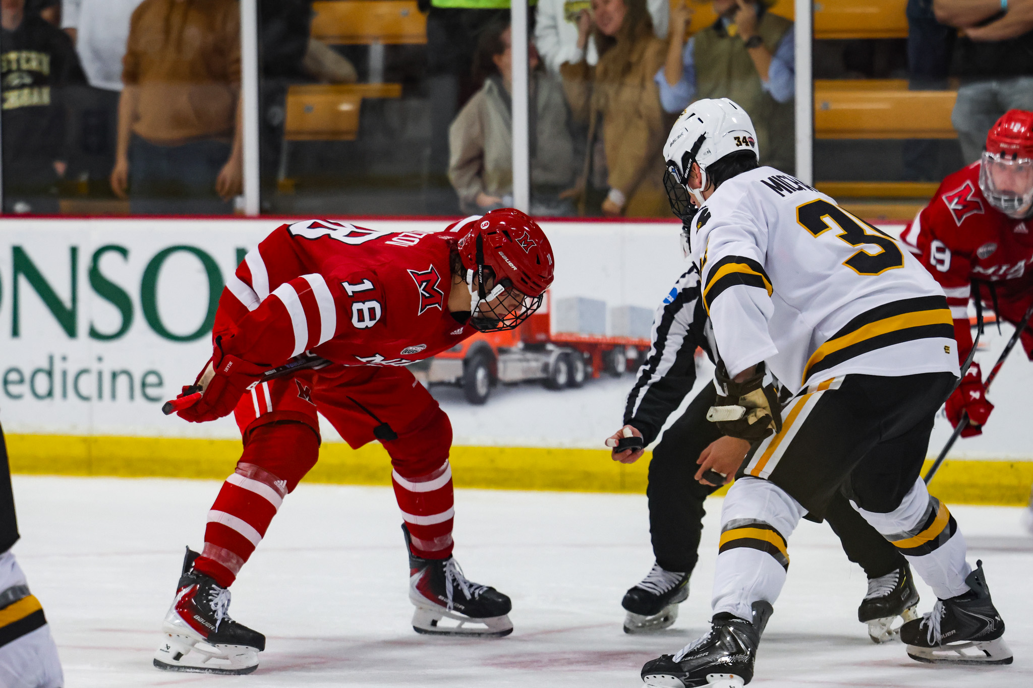 Anthony Noreen remains confident after Miami’s tough weekend at Western Michigan – Hockey Writers – College Hockey Anthony Noreen remains confident after Miami’s tough weekend at Western Michigan – Hockey Writers – College Hockey