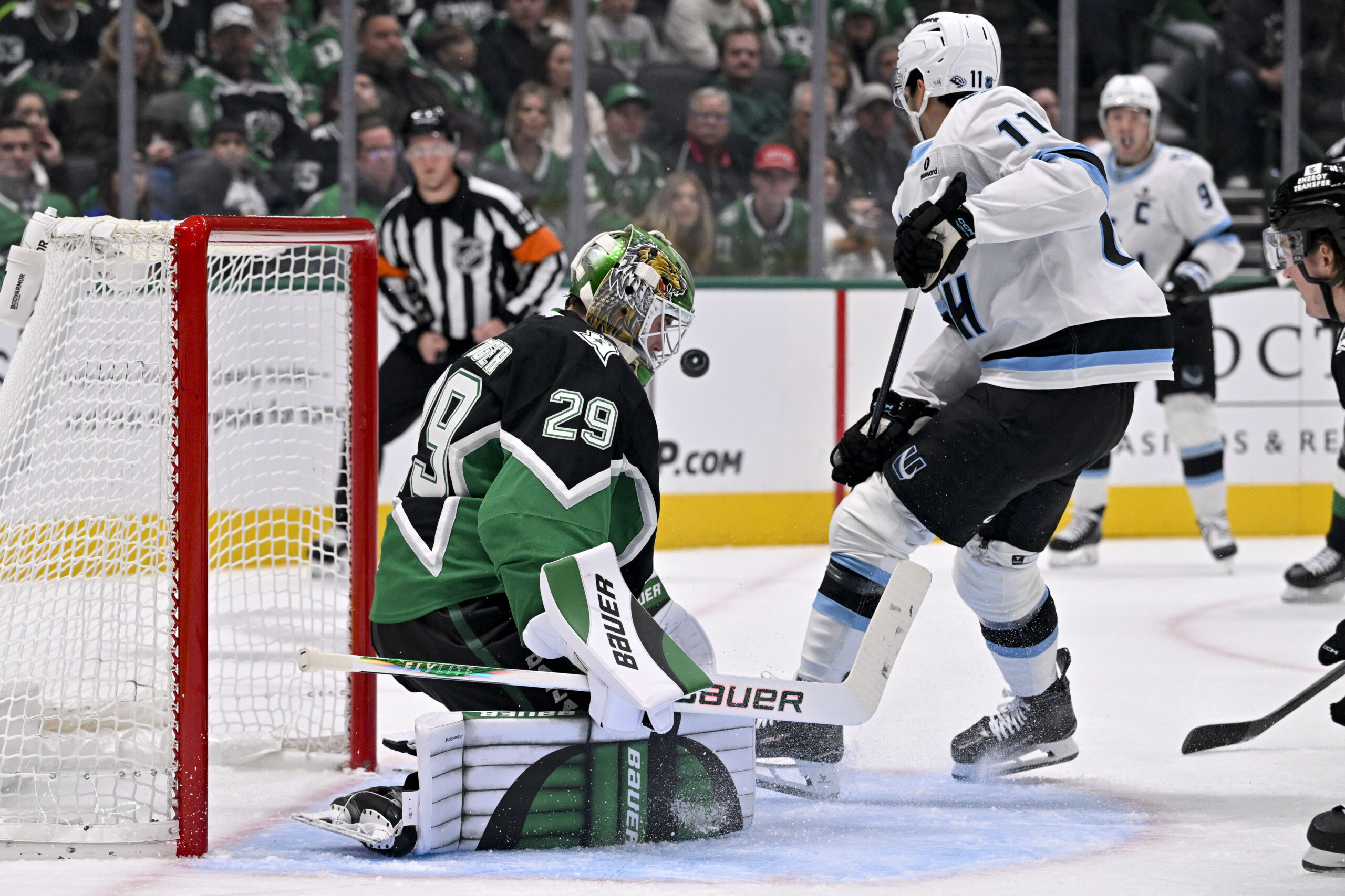 Oettinger Ties Belfour in Franchise Wins With Stars’ 4-3 Victory Over Mammoth – The Hockey Writers – Dallas Stars