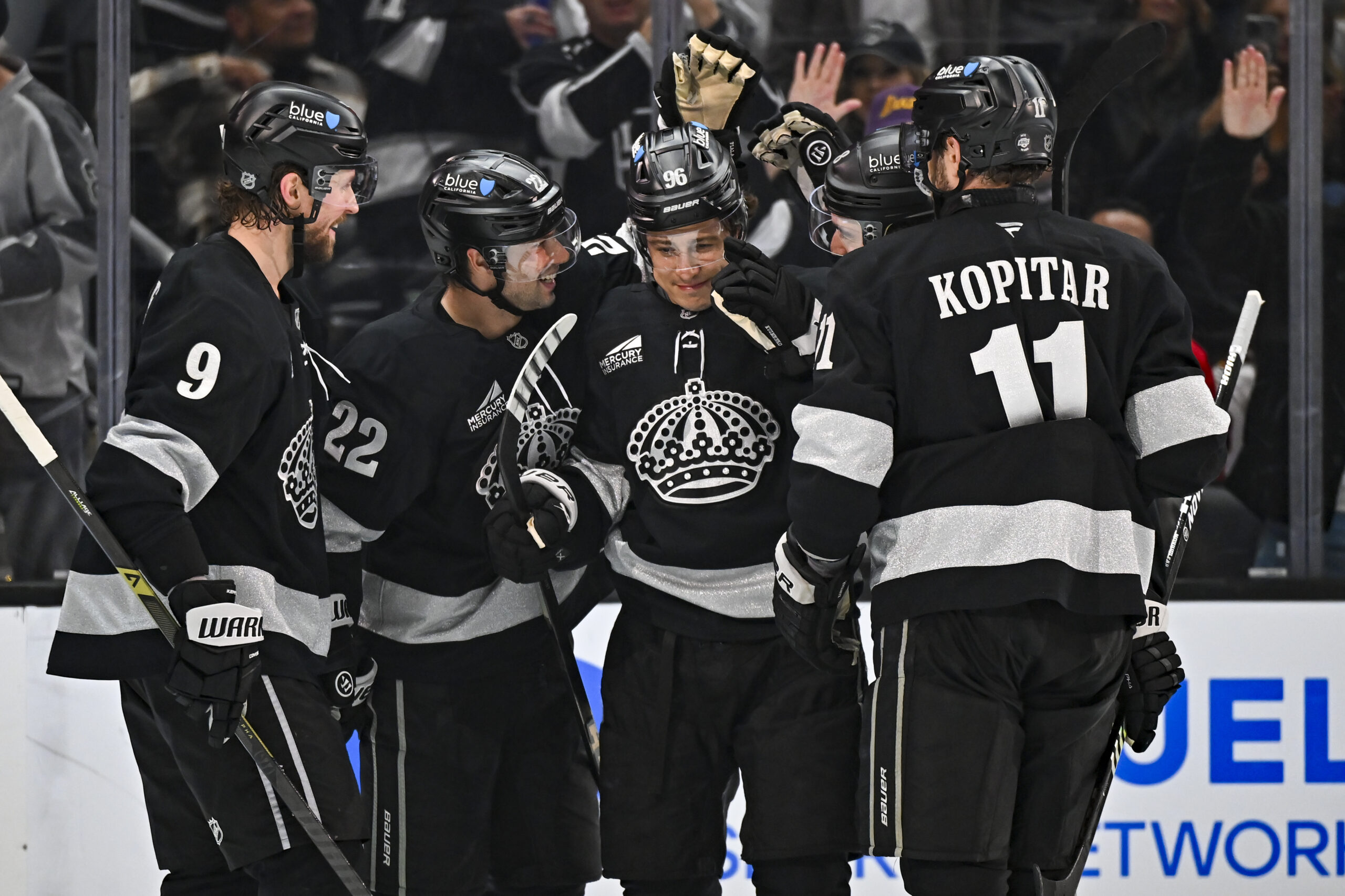 Kings Annihilate Blackhawks at Home With 6-0 Thumping - The Hockey Writers Los Angeles Kings Latest News, Analysis & More